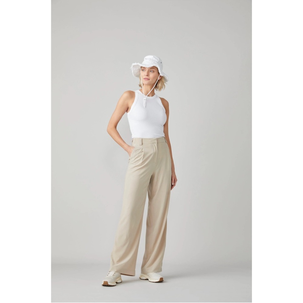Tilley Tech "Silk" Wide Leg Pant Trousers Tan Medium UPF 50‎ Golf Outdoor Classy